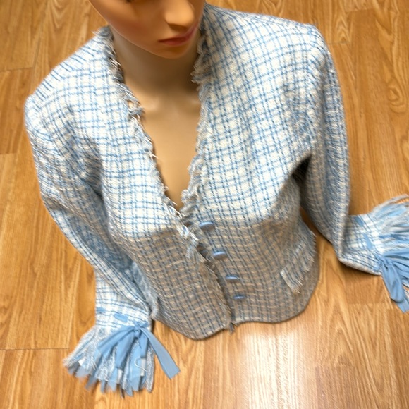 Fashion Instinct Size 6 Light blue and white checkered long sleeve jacket - Picture 1 of 11